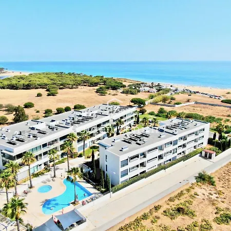 Cavalo Preto Beach By Golden Zenith Apartment *